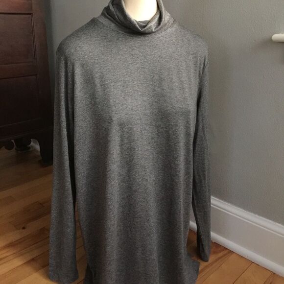Joe Fresh dk heather gray turtleneck. NWT. Medium - Picture 2 of 5